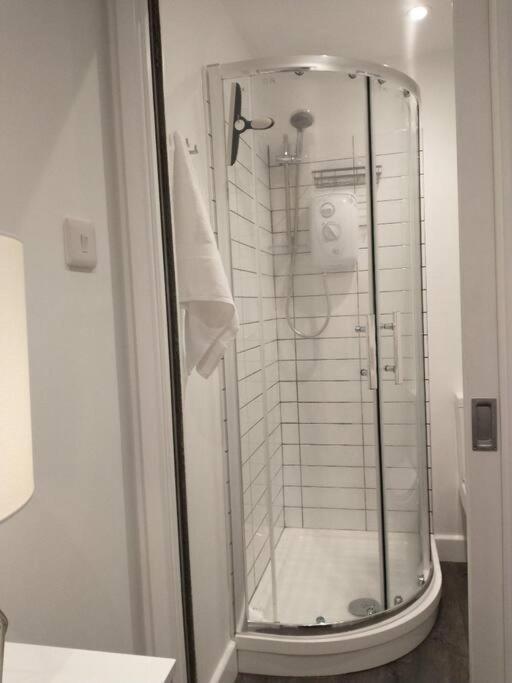 Cosy Garden Studio Room Minimum Two Night Booking Hove Exterior foto